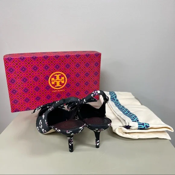 Tory Burch Rosalind Floral Print Pump - Picture 6 of 10